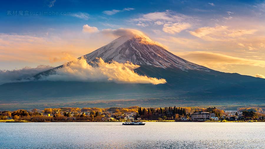 日落时的富士山和河口湖，日本山町的秋季富士山