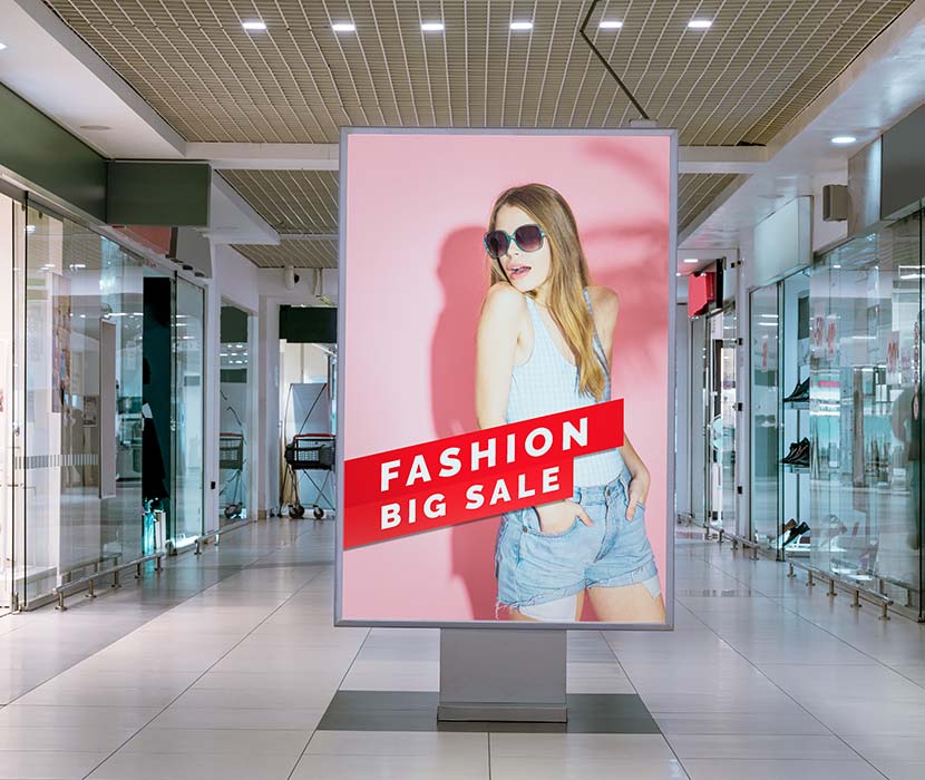 商场广告样机女子广告牌mall-advertising-mock-up-woman-billboard