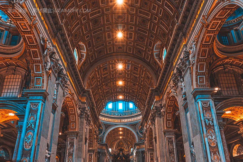 里面著名的圣-彼得大教堂在梵蒂冈城照片