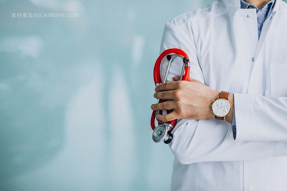 一件医疗长袍的年轻英俊的医师有听诊器的照片young-handsome-physician-medical-robe-with-stethoscope