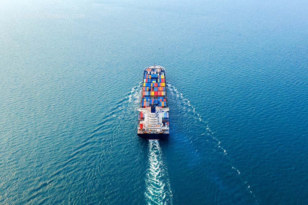 集装箱货船在海中的鸟瞰图aerial-view-container-cargo-ship-sea (2)
