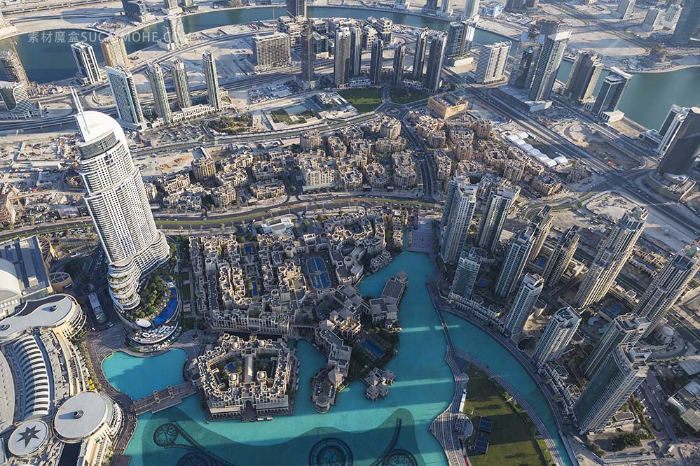 迪拜市鸟瞰图从塔的顶端aerial-view-dubai-city-from-top-tower